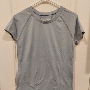 Athleta Momentum Tee